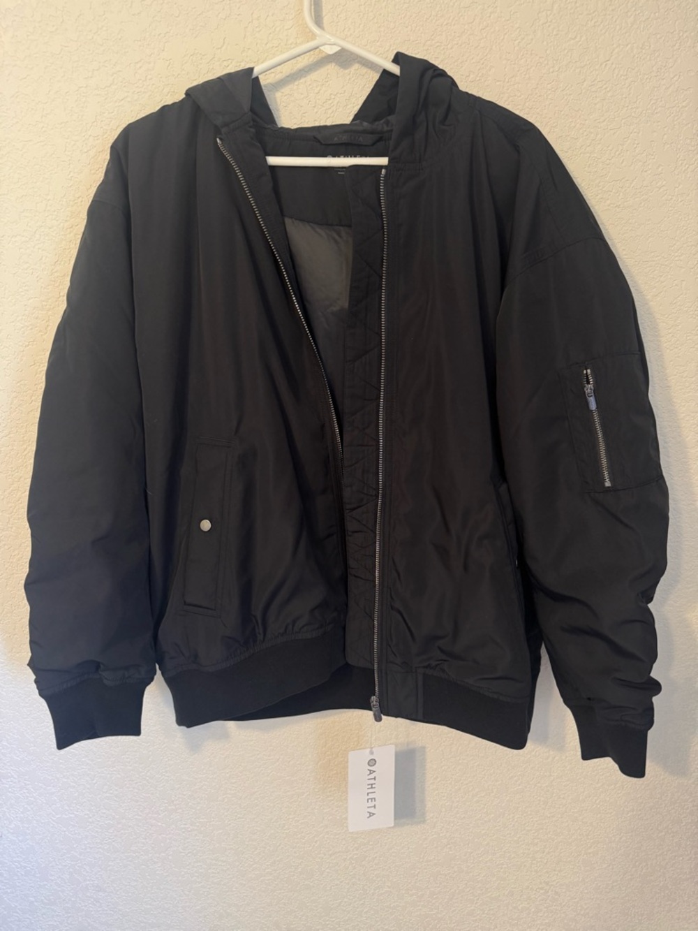 Athleta Upfield Bomber Jacket Black Nwt Women’s Small Water Repellent Oversized